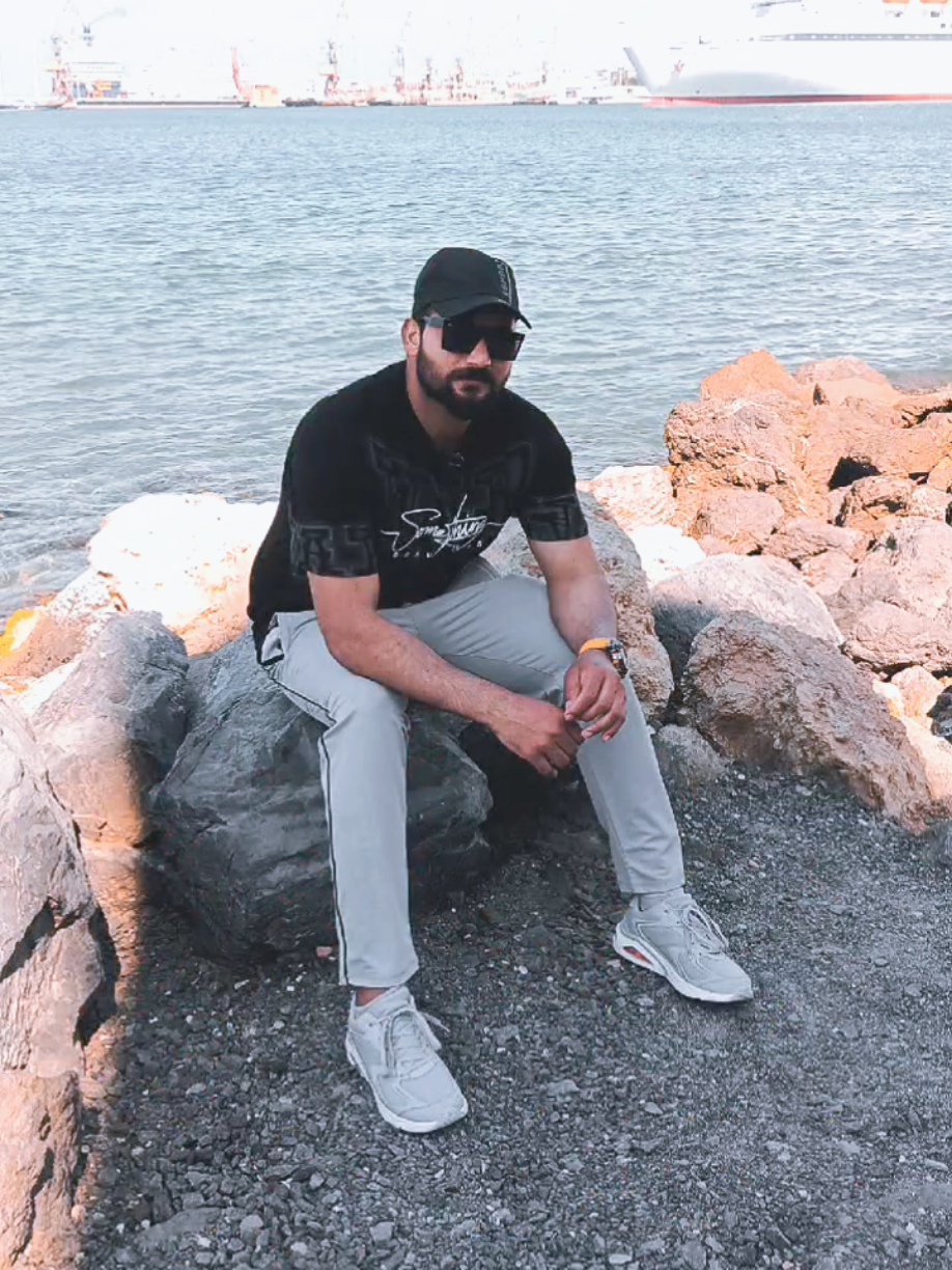 @Abid badshah🇬🇷🇪🇺🦅😎
