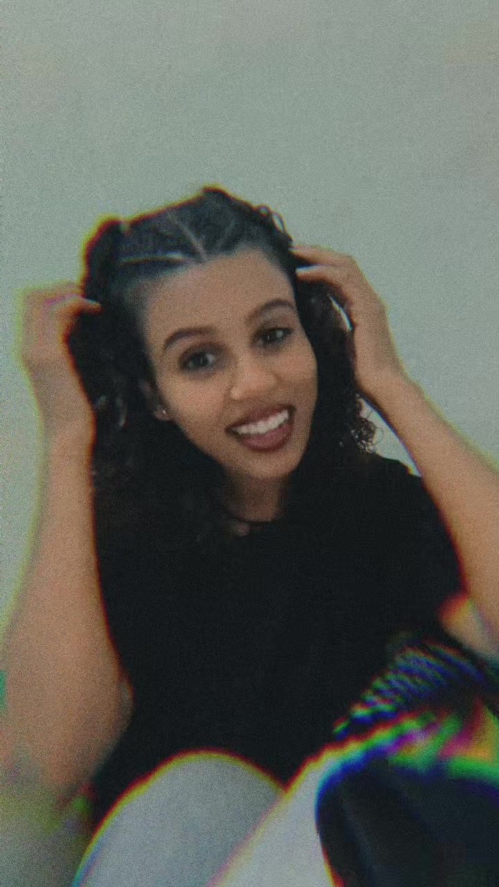 @𝕄𝕖𝕤𝕤𝕪 🥀
