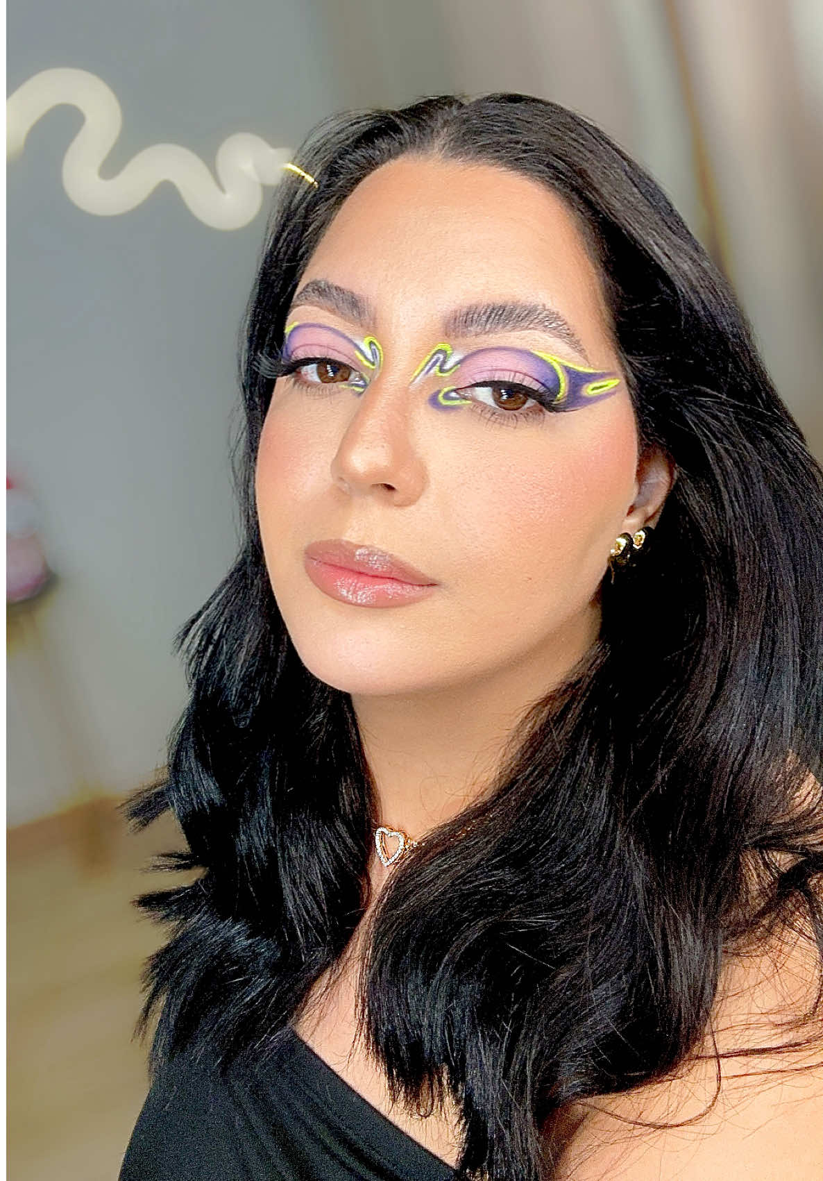 @Giovana | MUA ✨