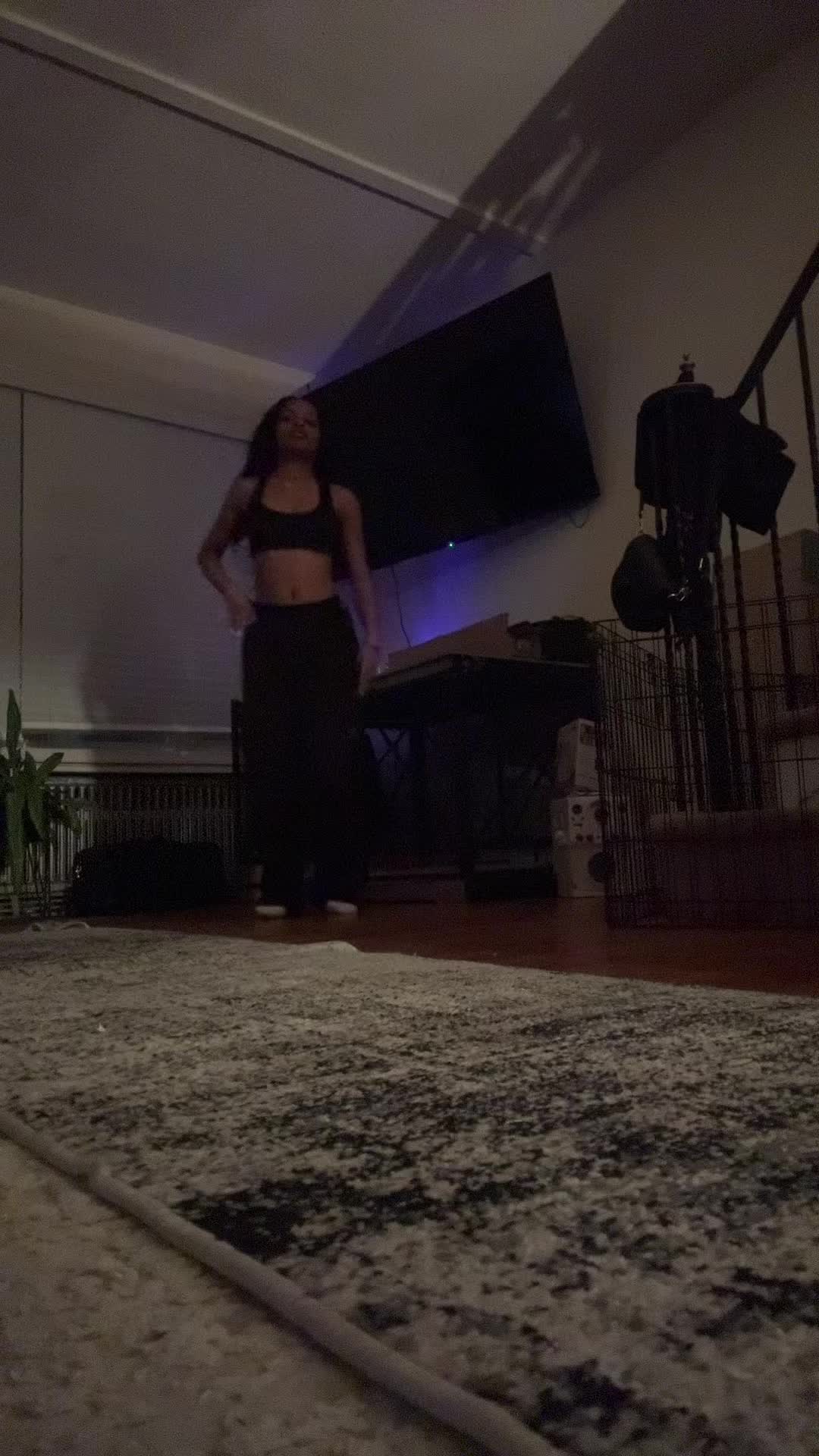 @nyreee
