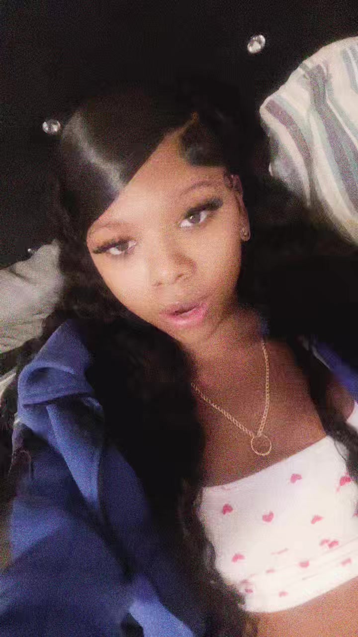 @prettyyfacee.e