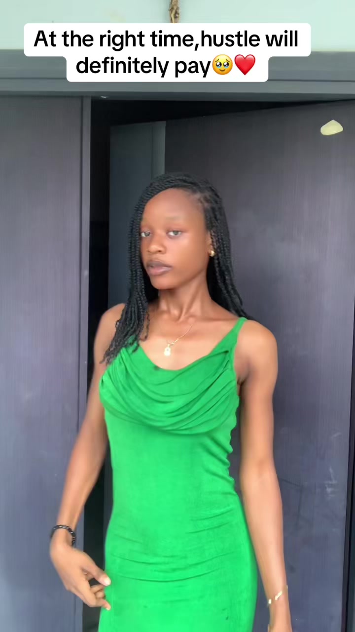 @Estherdontireforlowviews🤧🤲