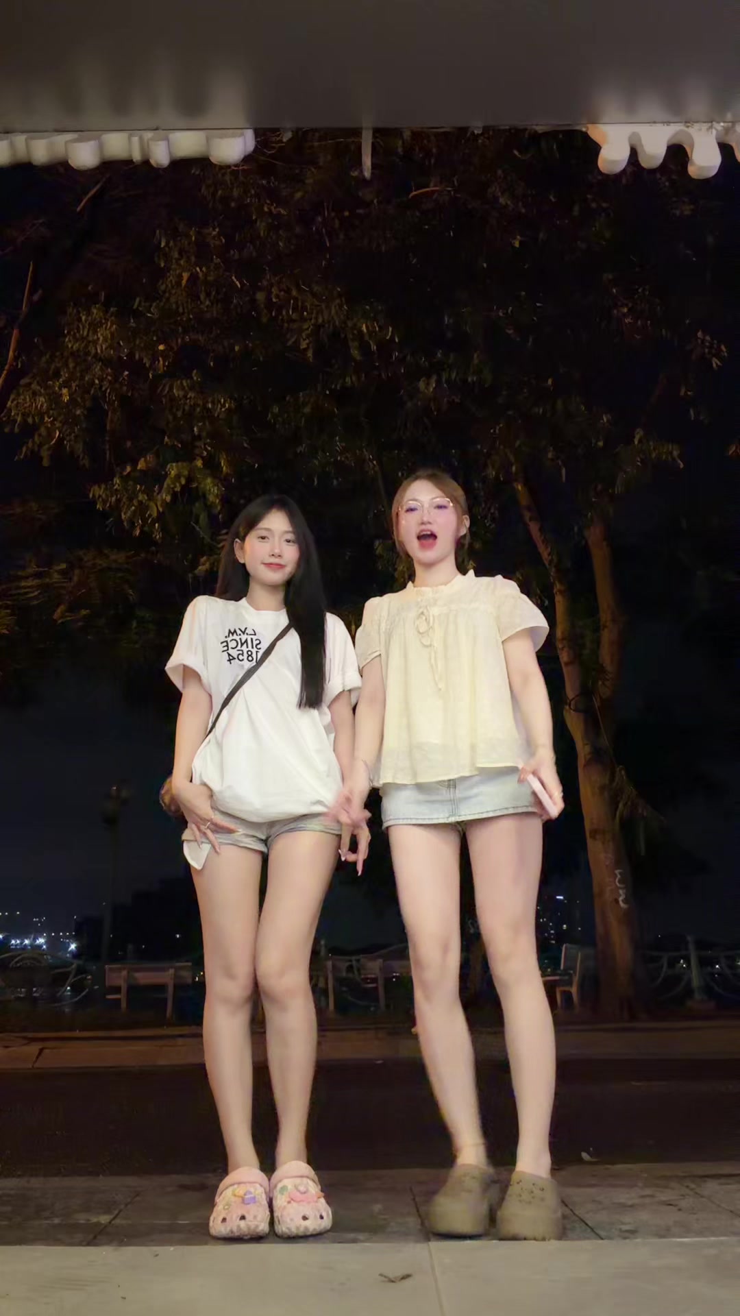 @Huyền