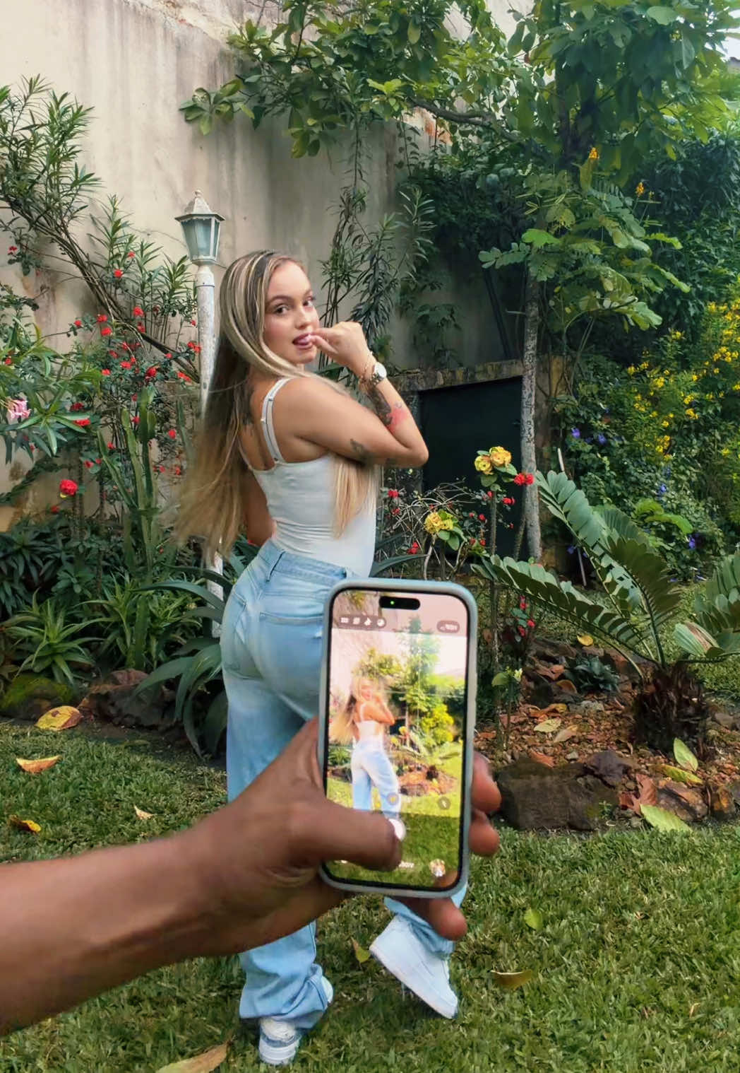 @salessesjulia