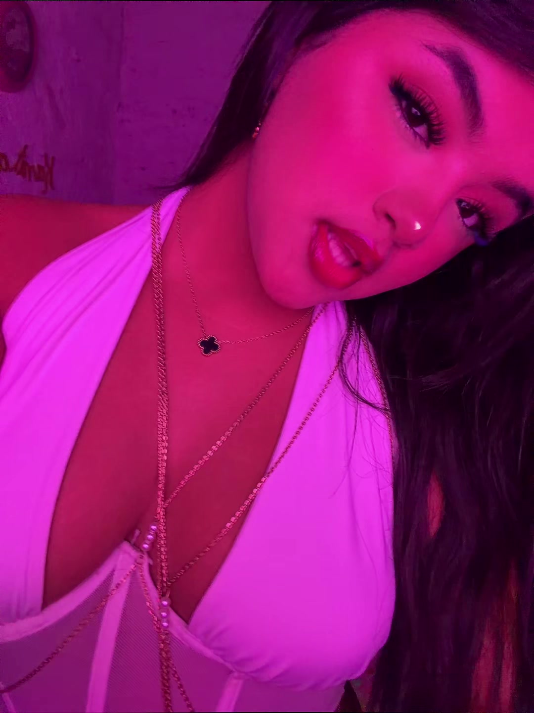 @kamila54307