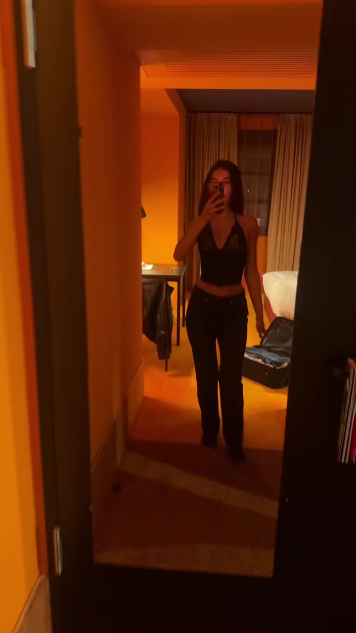 @erzaaa