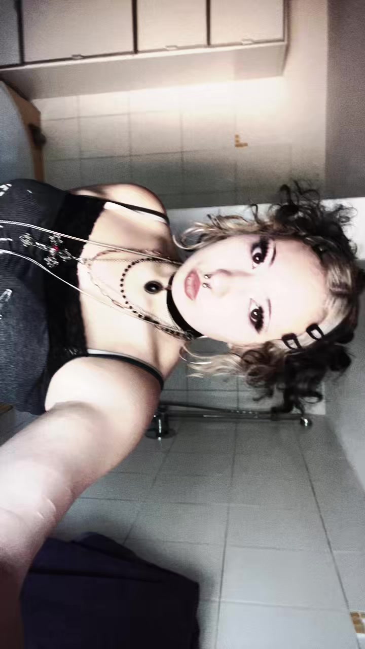 @itz_r0si