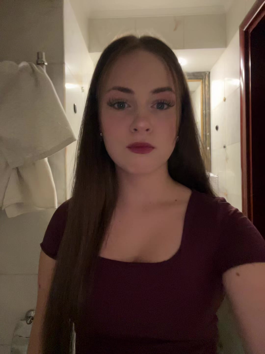 @elissew0