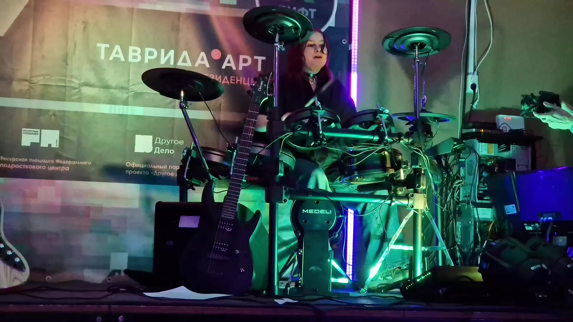 @Кими на осу да е