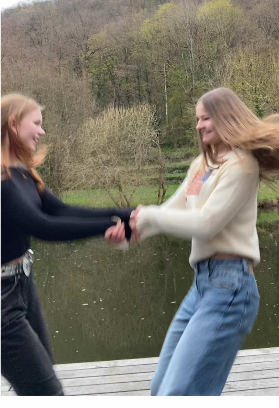 @Lara&Mila