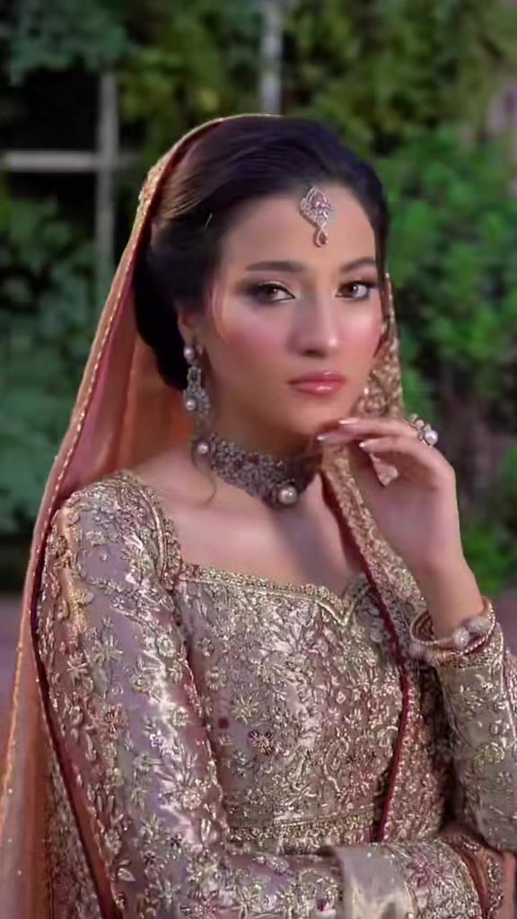 @bridal_house
