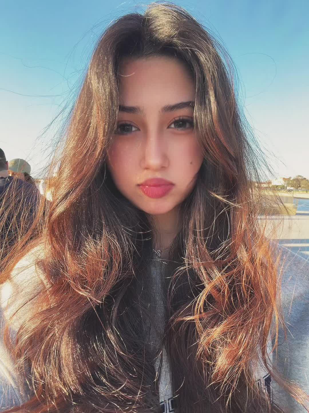 @✮⋆˙