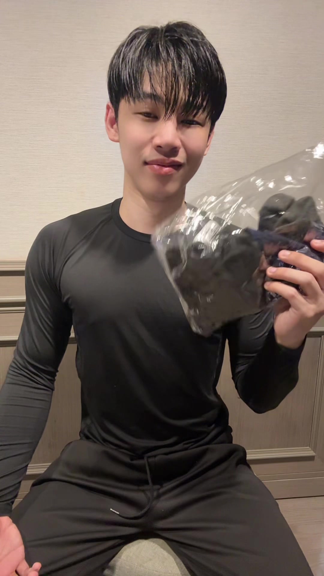 @aomsin