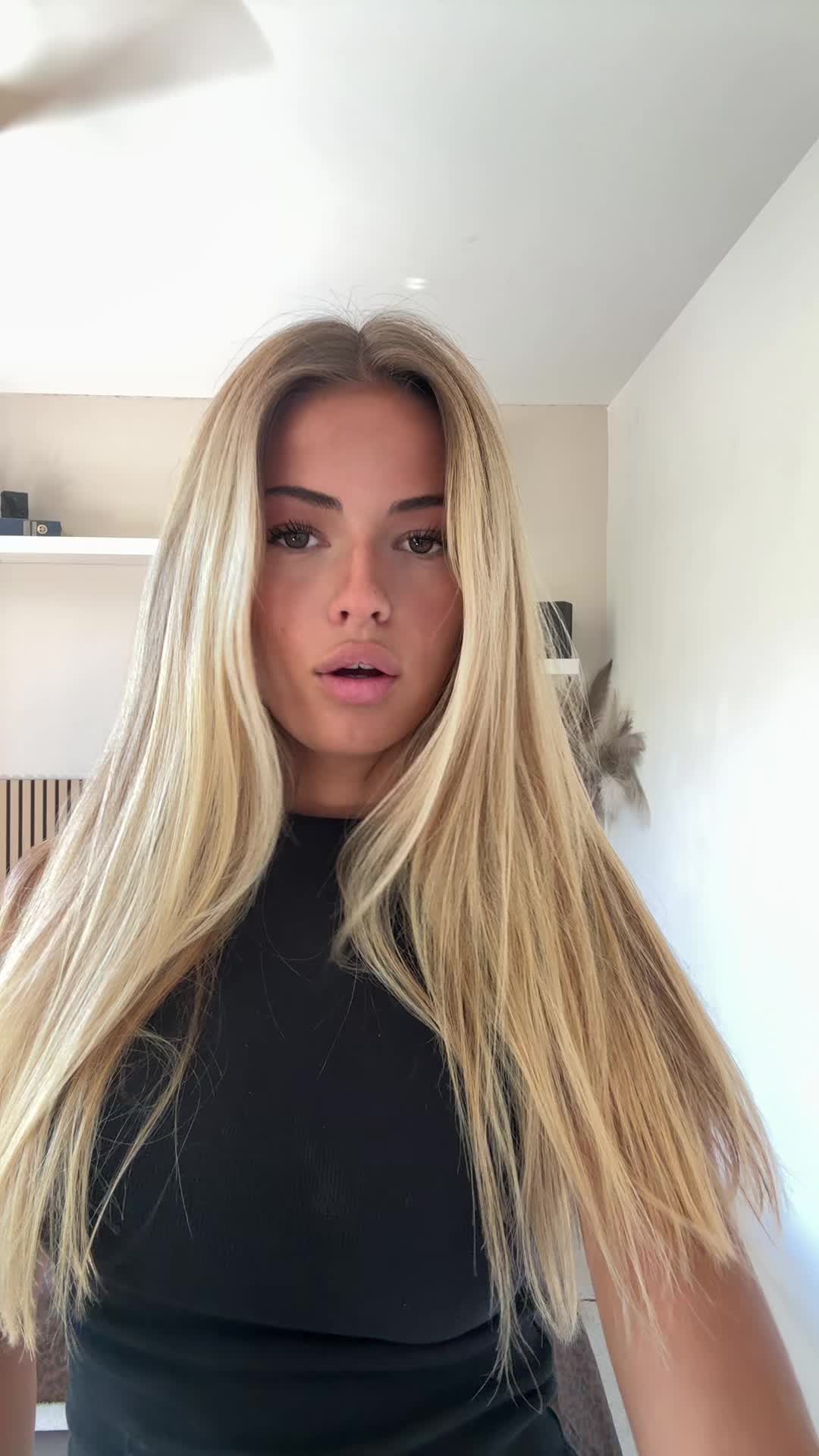 @𝑳𝒐𝒖𝒂𝒏𝒏𝒆