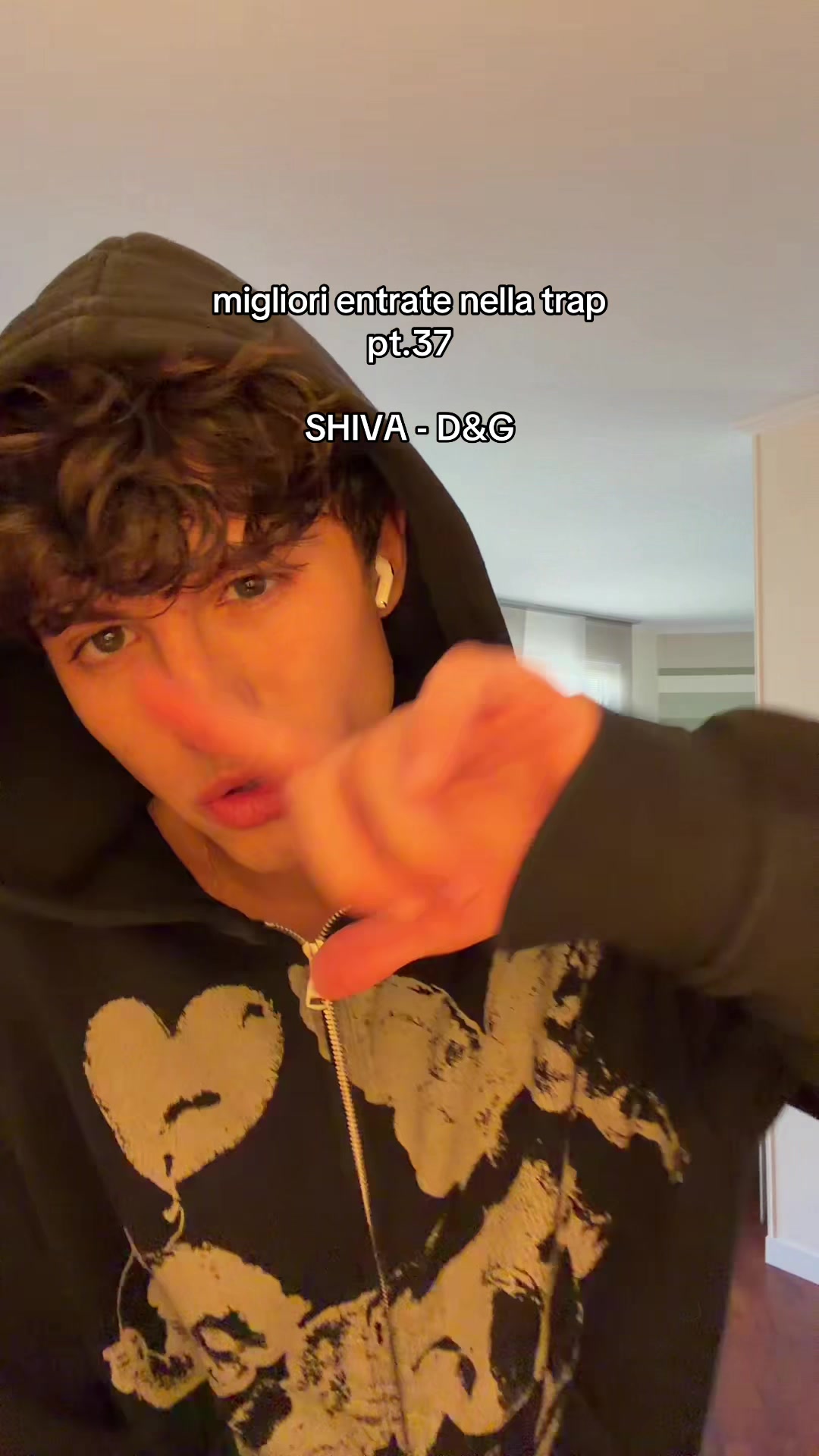 @POL