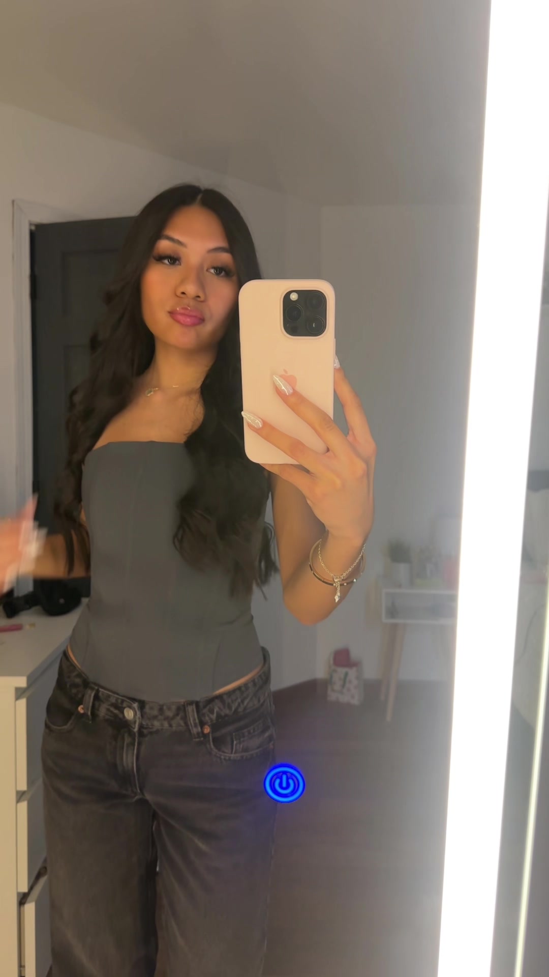 @jasmine santos