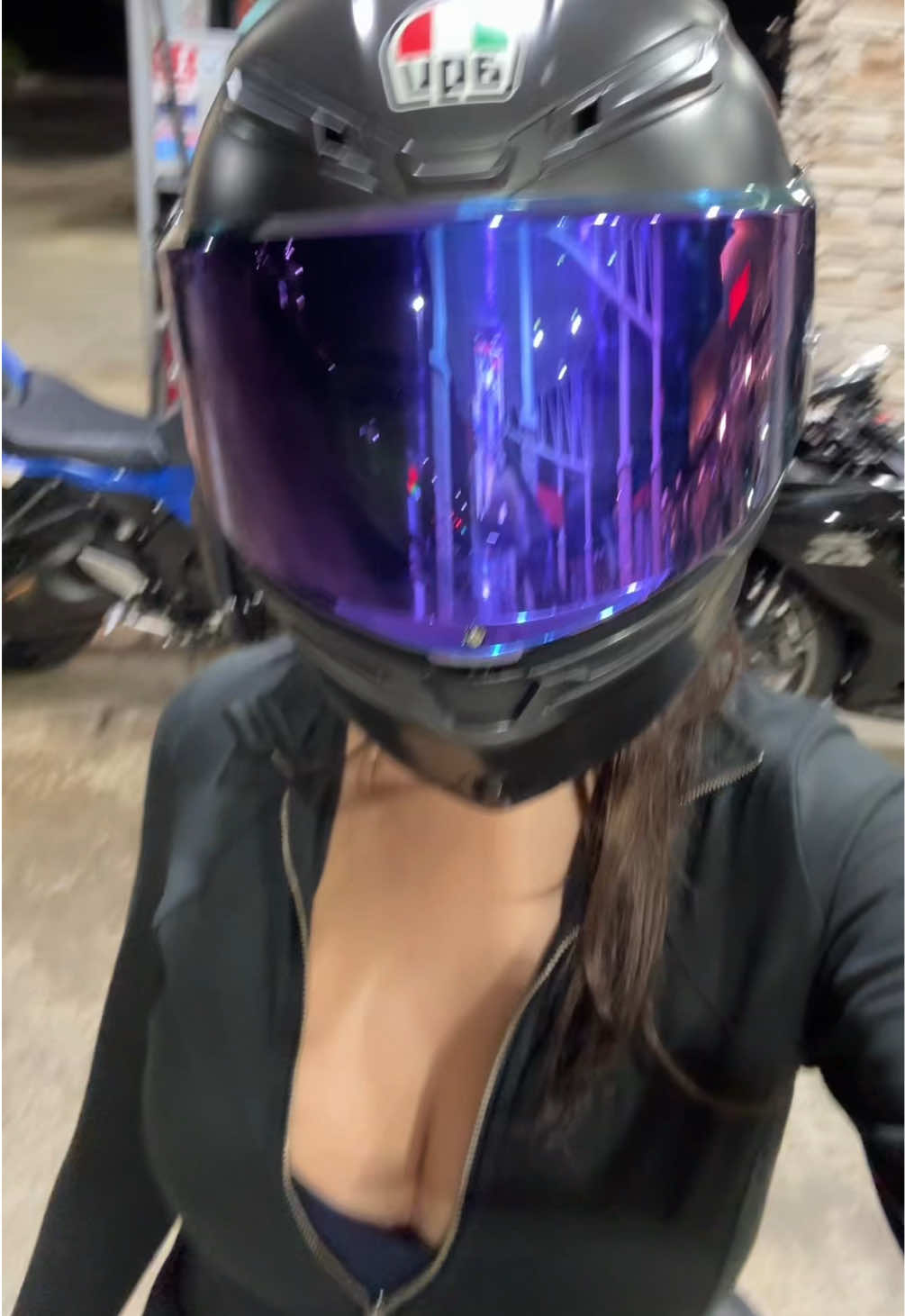 @Melina🖤