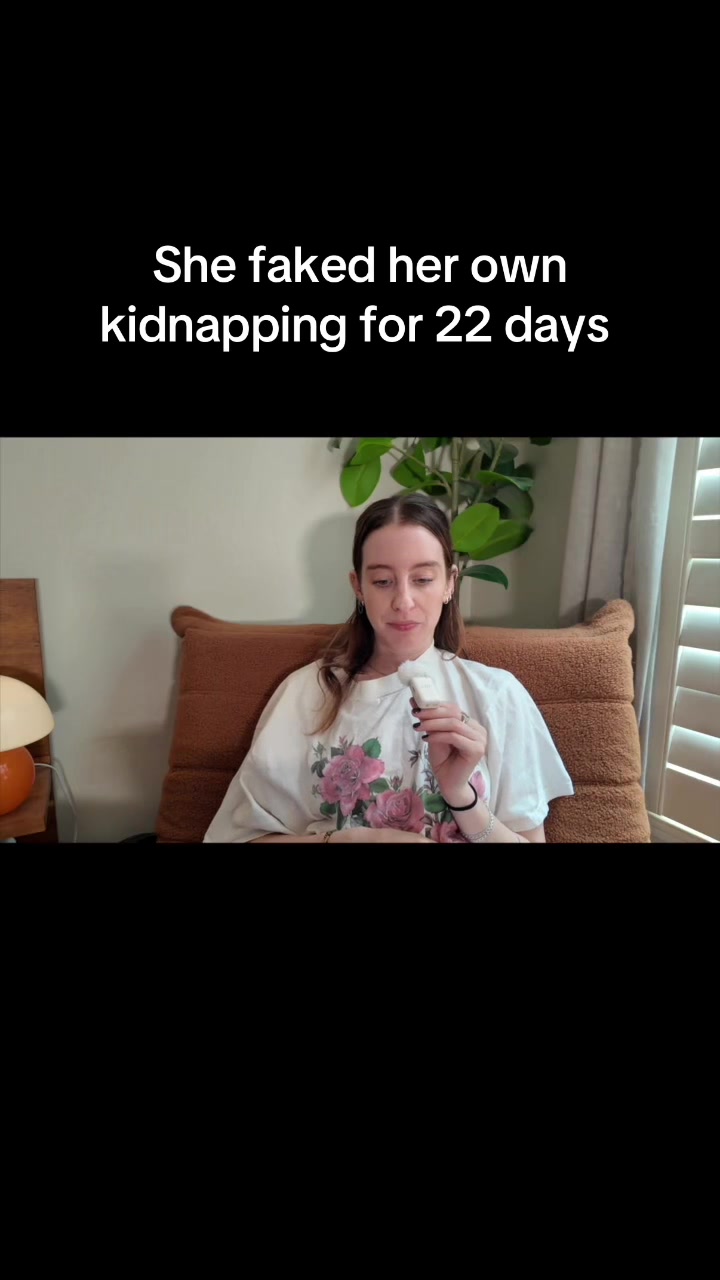 @carlyincontro