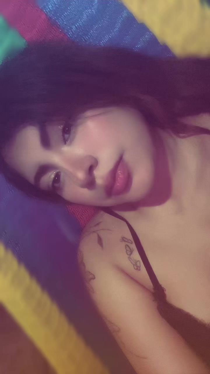 @ADRIANA🤍🦋