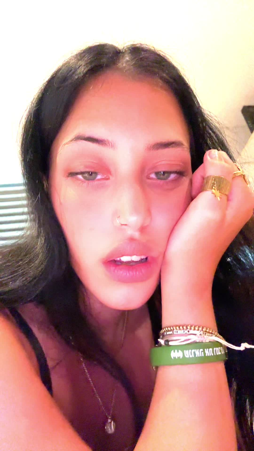 @עמית