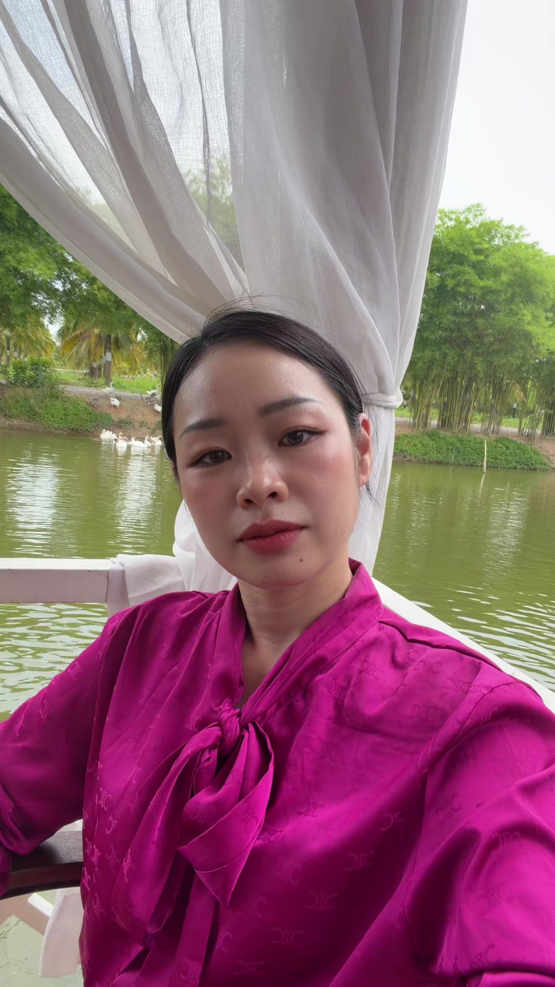 @Madam kmeng ម៉ាដាម ក្មេង