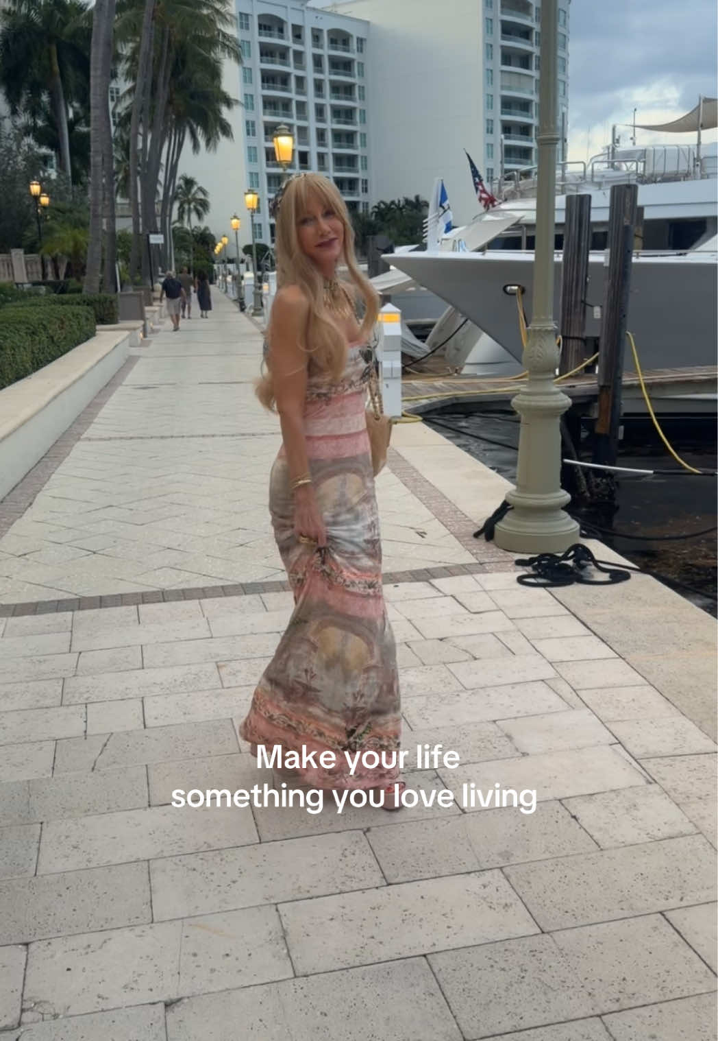 @fancy dancing mama