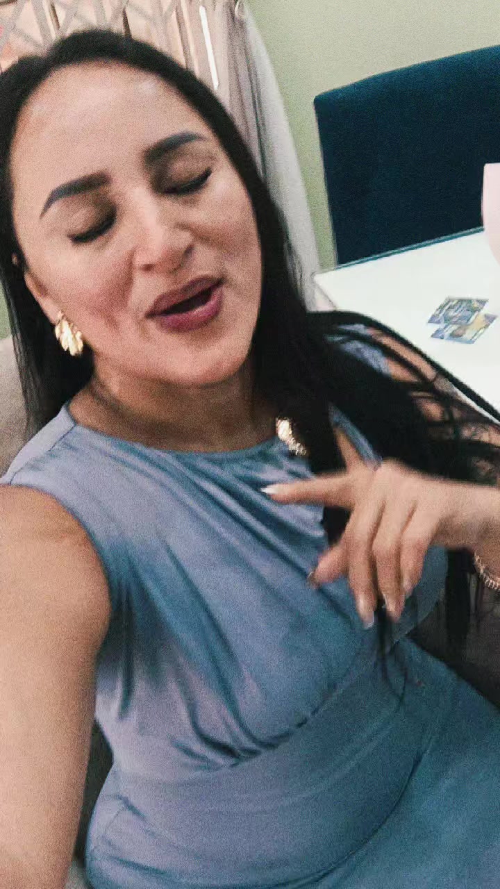 @lucesita infante🇪🇨