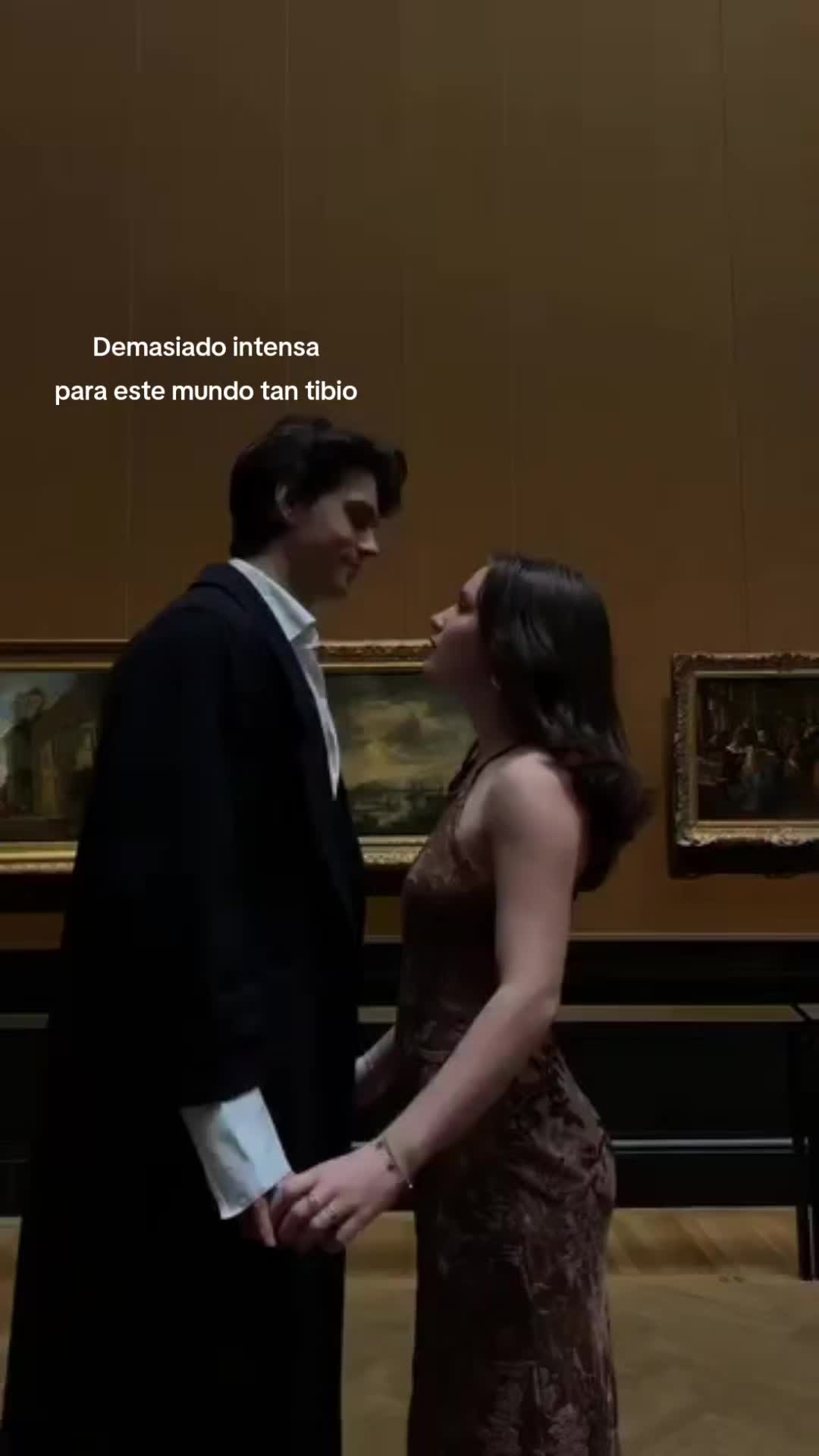 @𝓥𝓪𝓷𝓮🥀