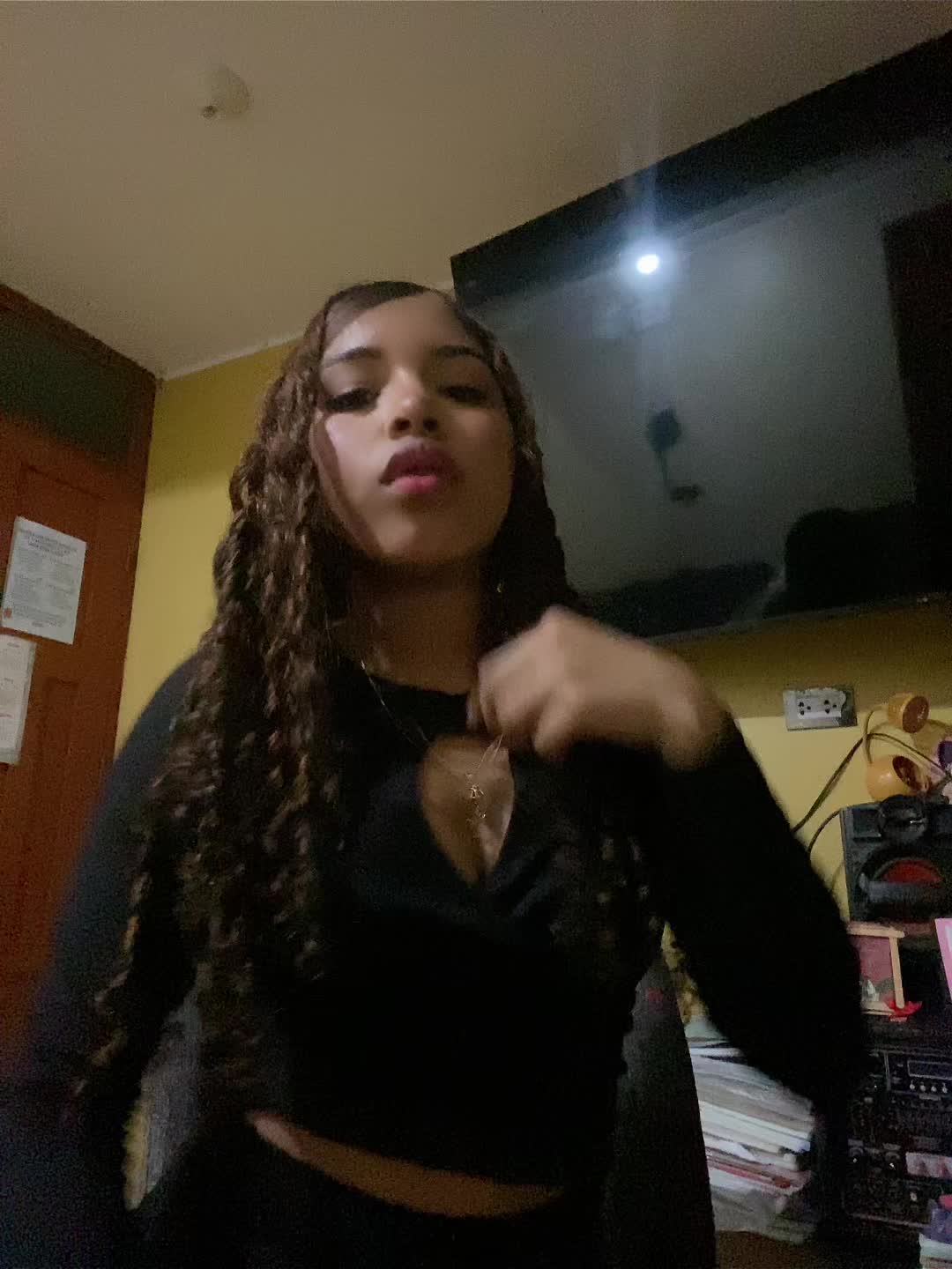 @Camila
