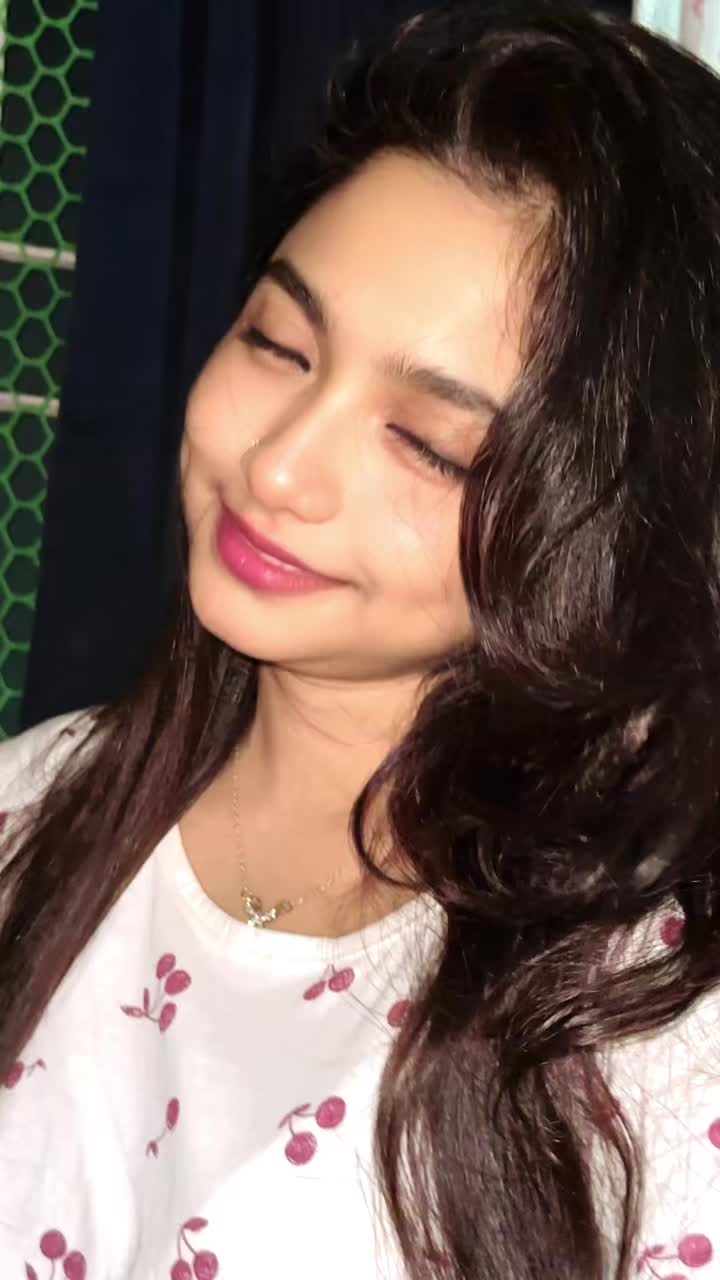 @NAINA🇧🇩