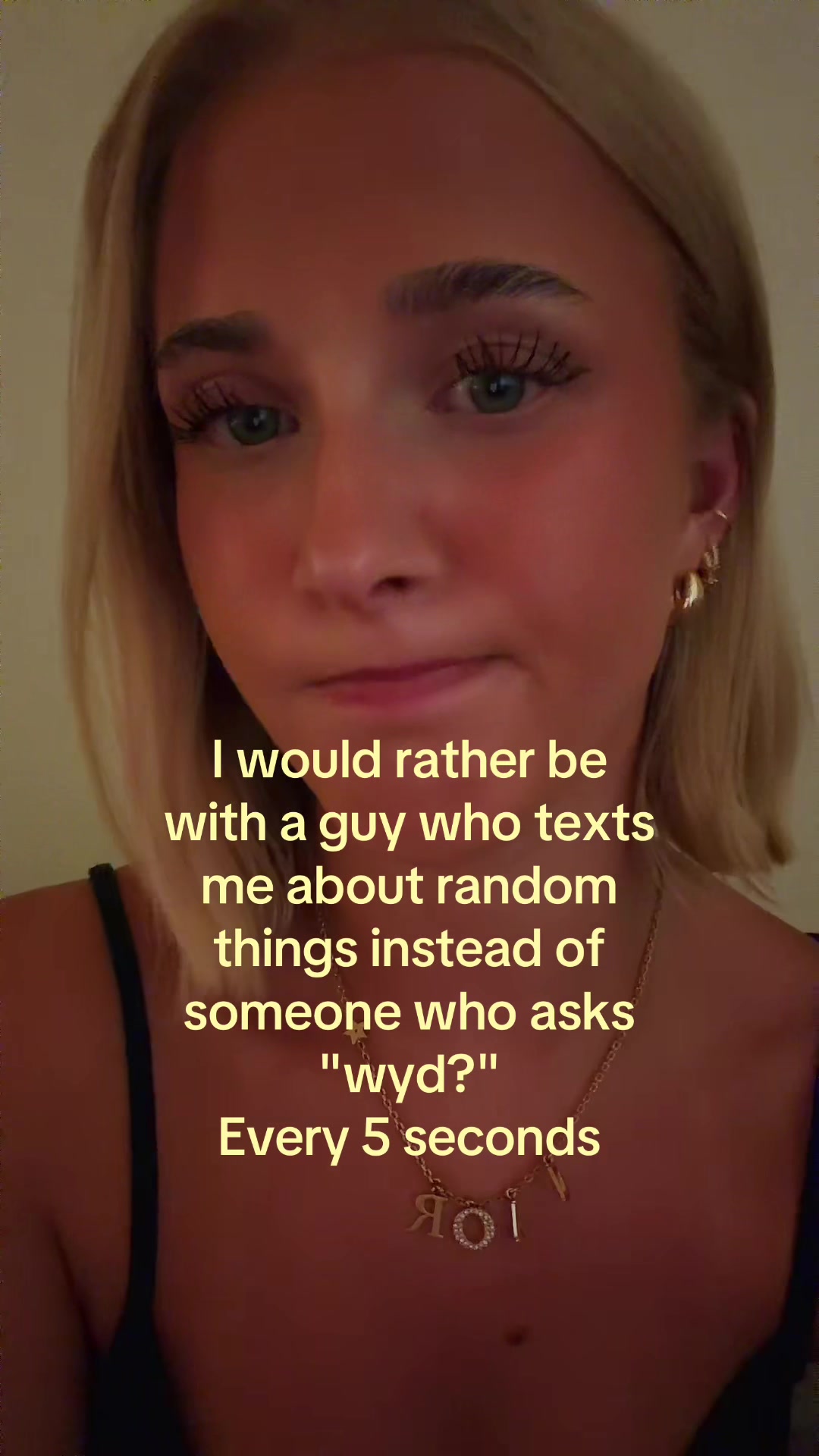 @theelliebarker