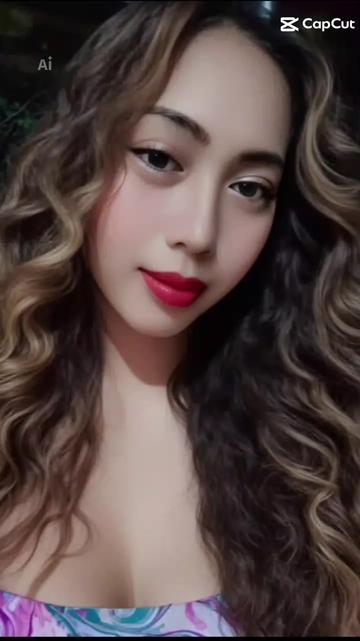 @Eva Mae/Hotmom