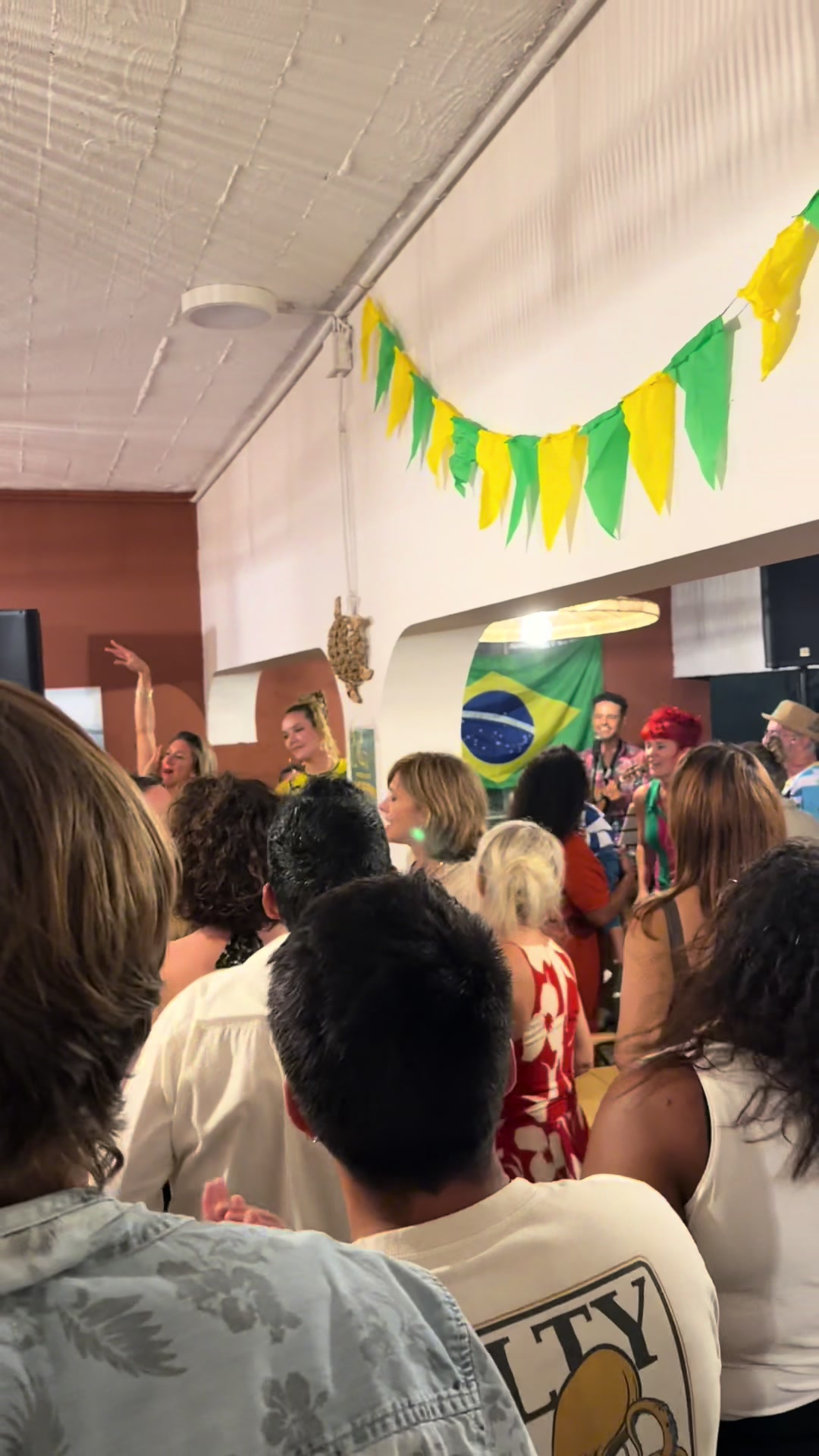 @Luiza Amorim | 🇧🇷in 🇳🇨