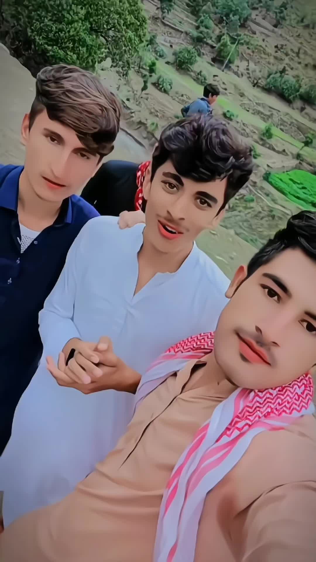 @🤏tahir mehsud 🤔
