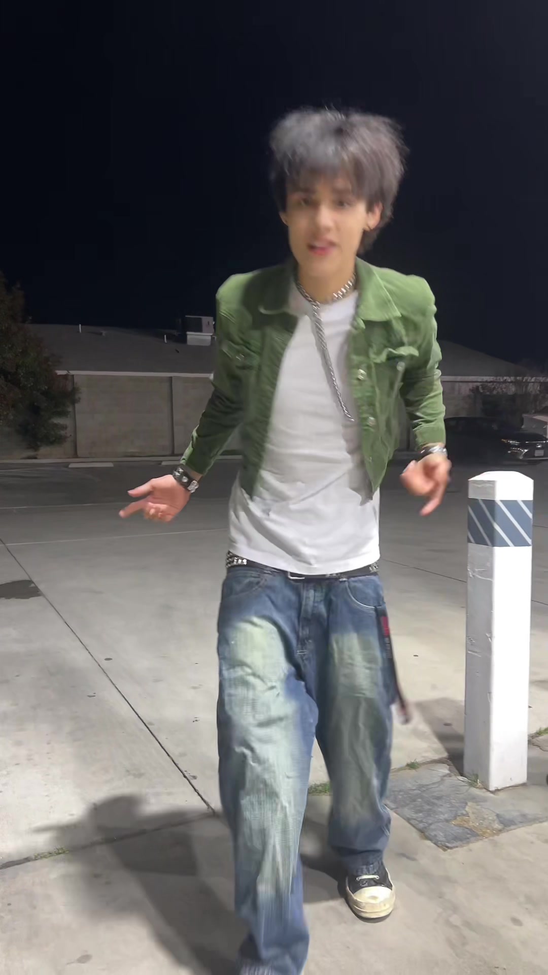 @Joji