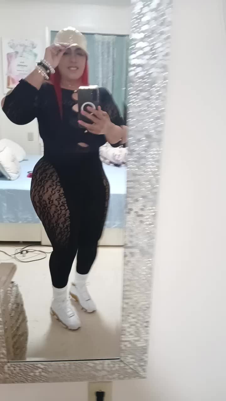 @Lacintron03