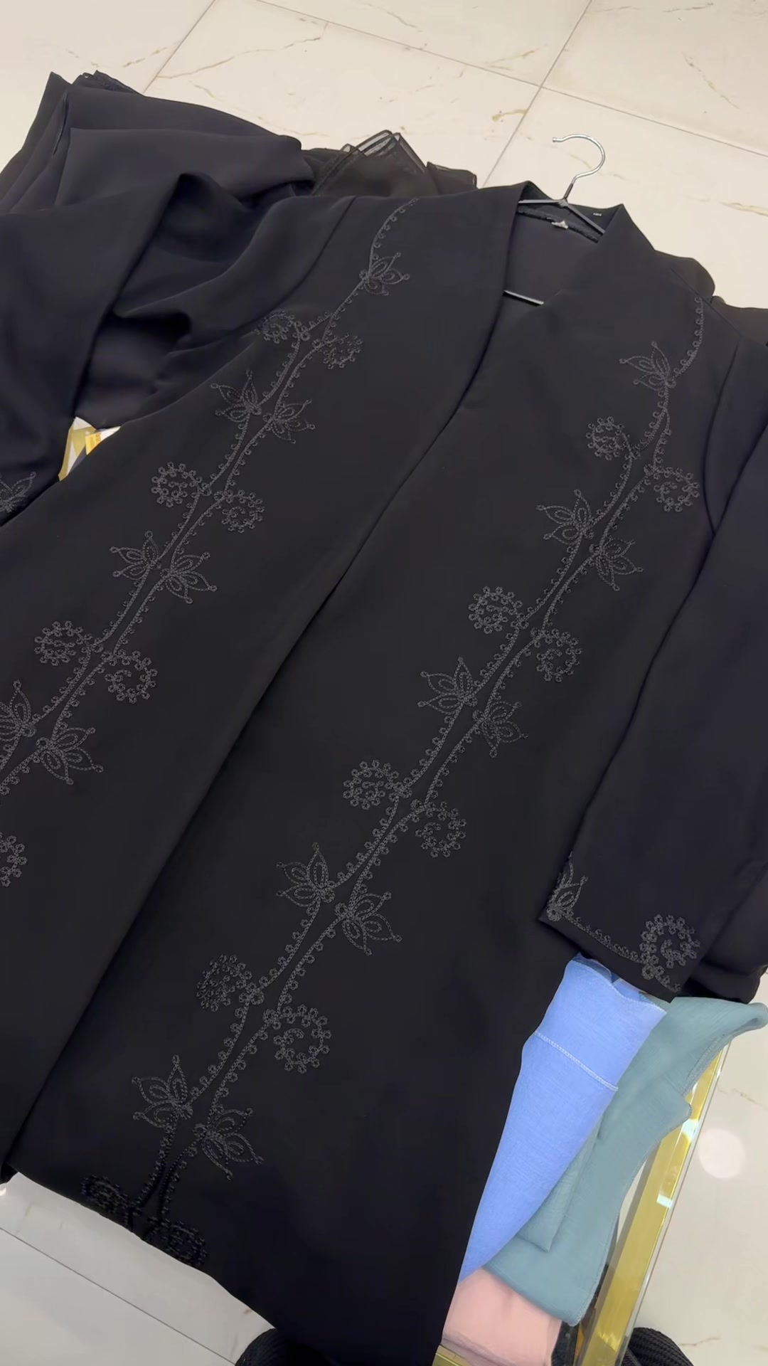 @Yasmeen Abaya ياسمين للعبايات