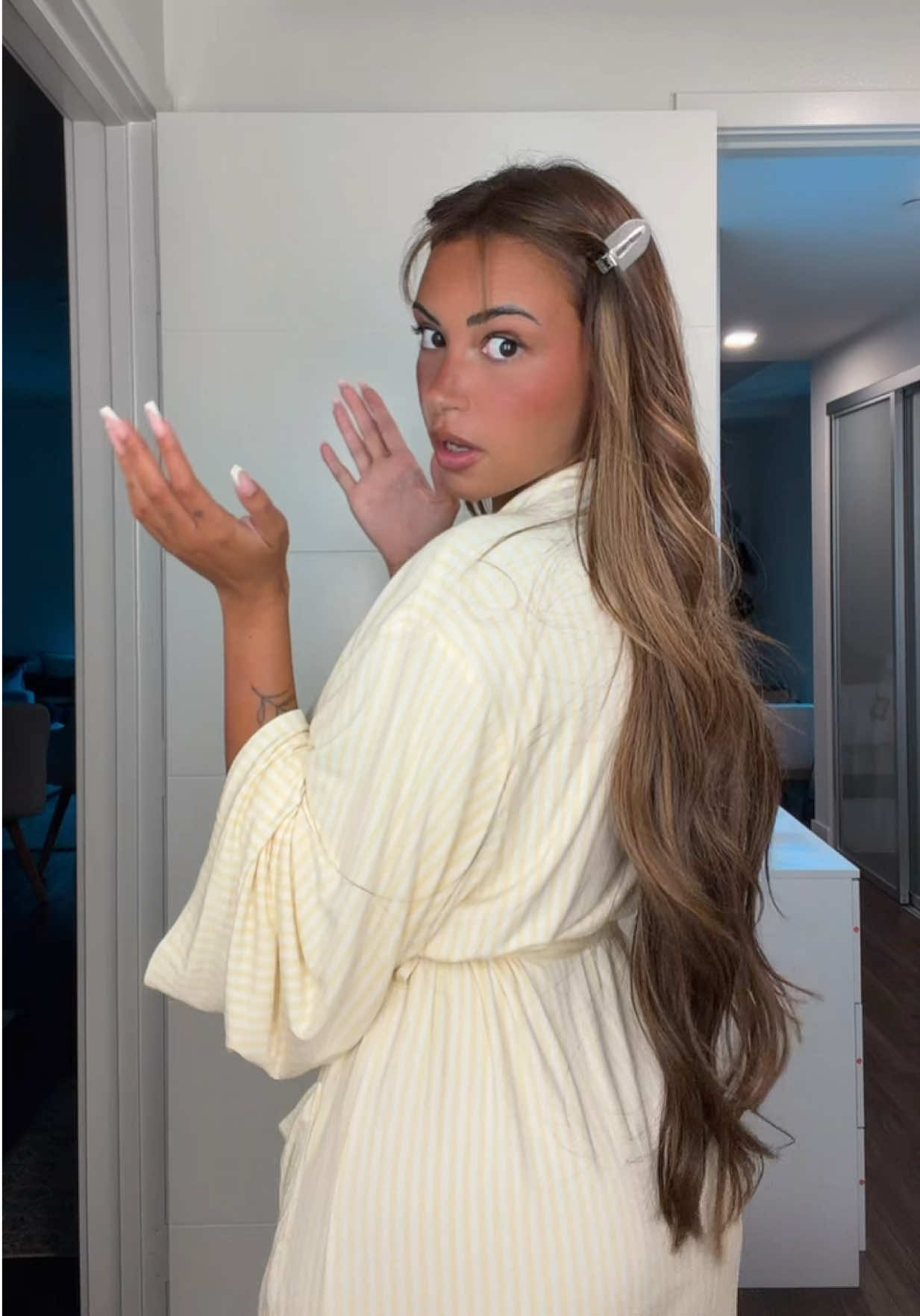 @gabriela moura