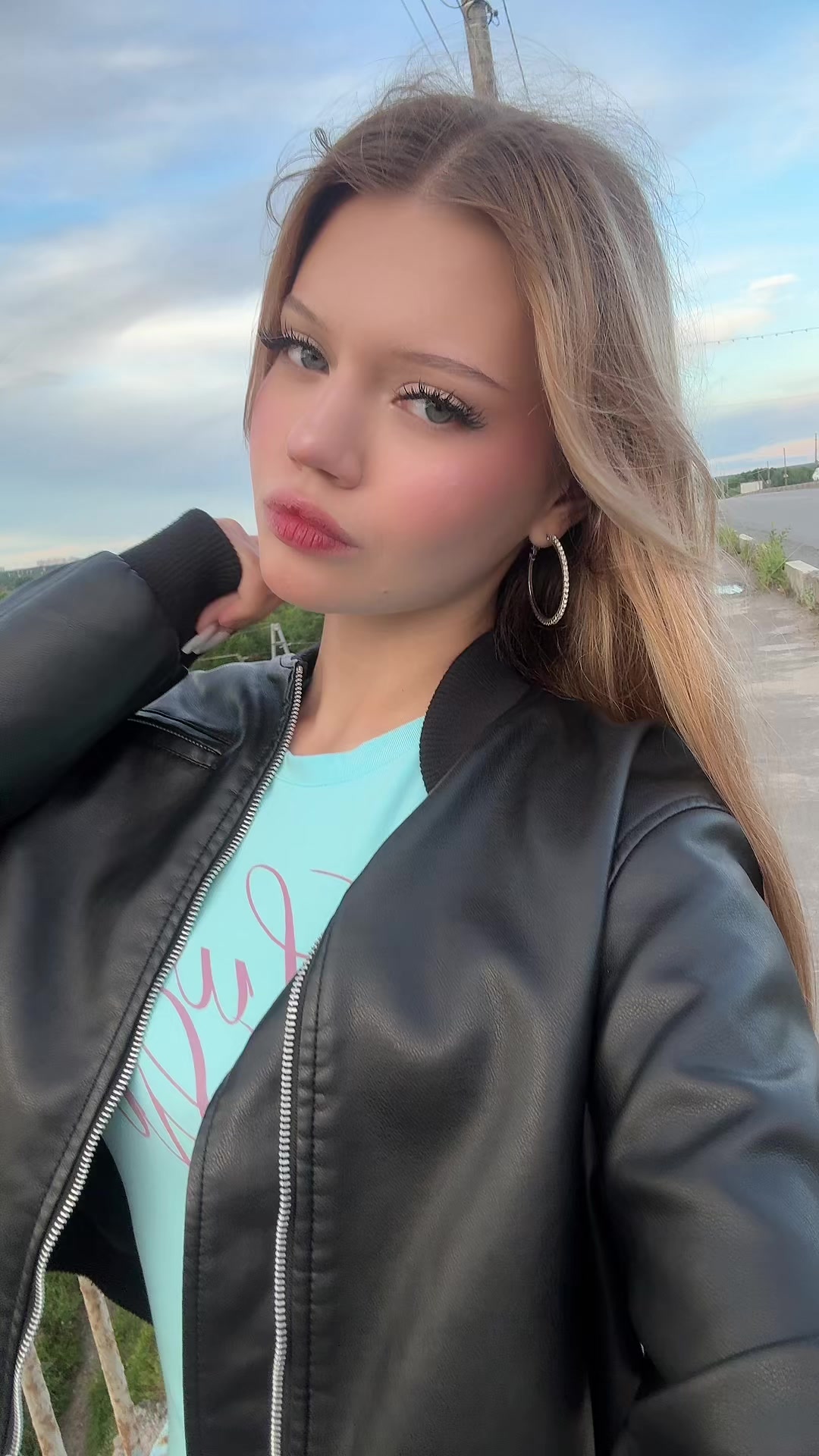 @urqwev