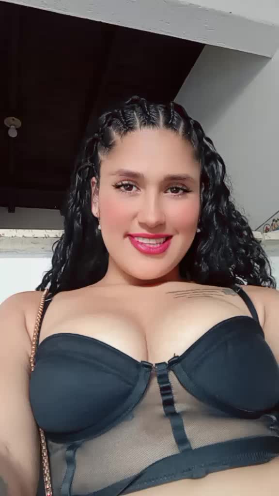 @V Herrera Saris