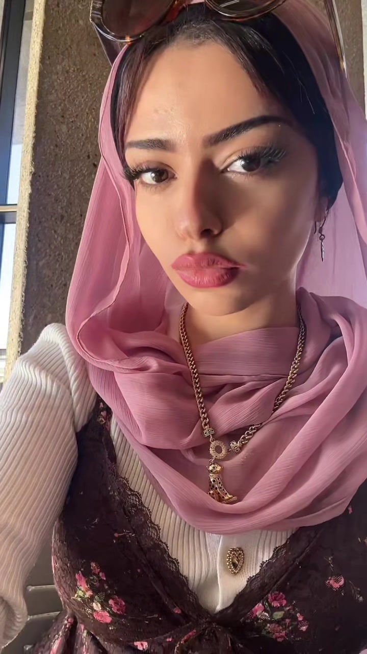 @Mina