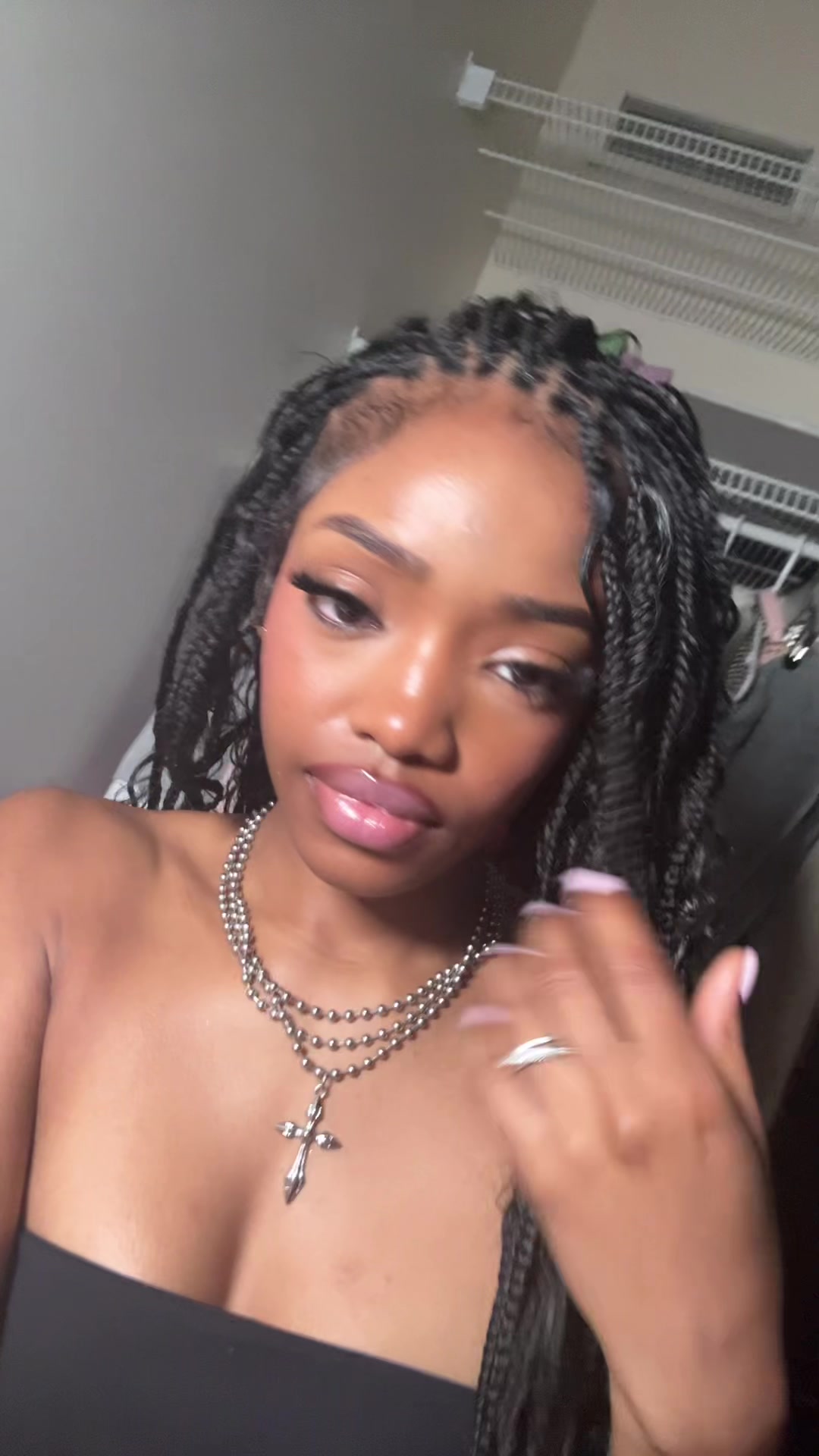@breeaamoyri