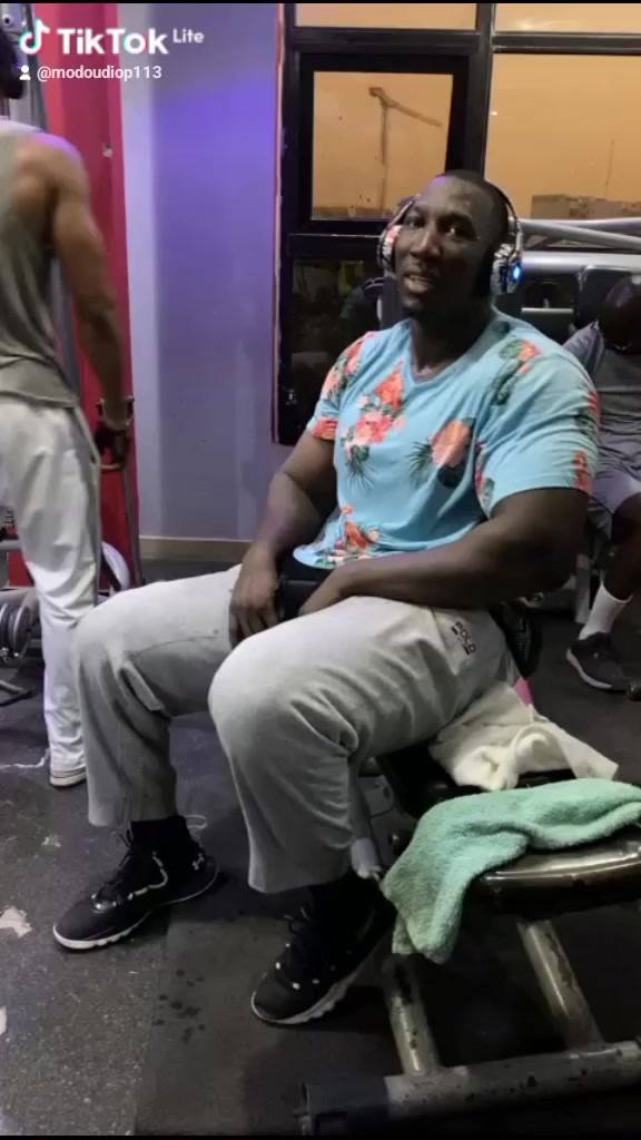 @Momo