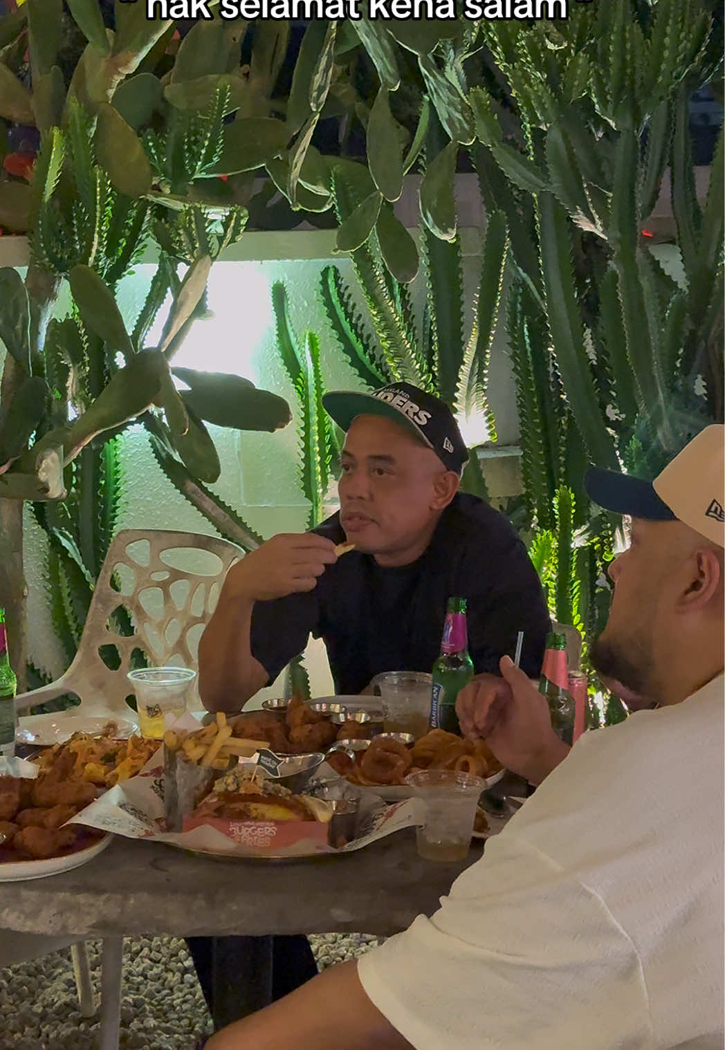 @MadeonMondayHQ