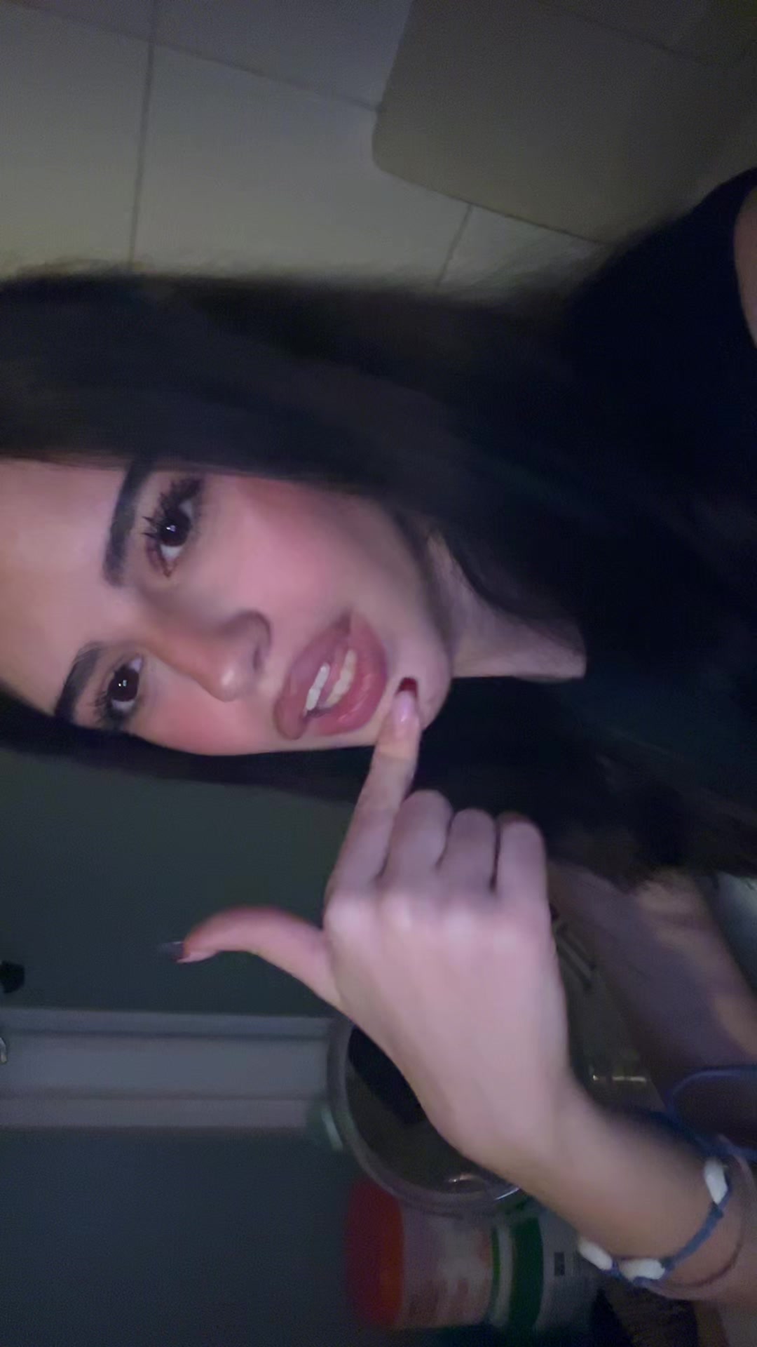@ajora ๐ฆ๐ฑ