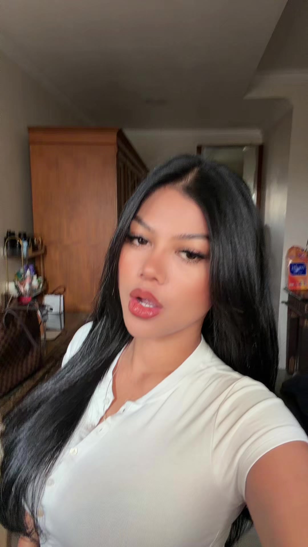 @Kikinii