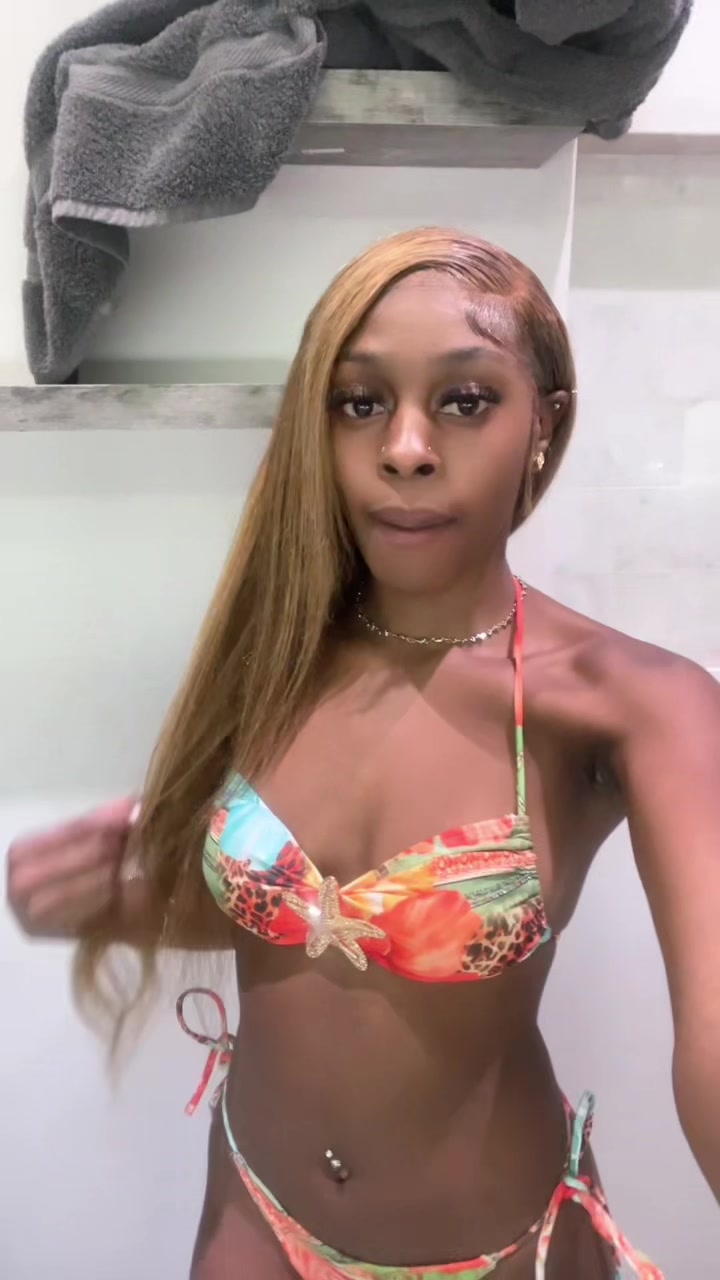 @KAY👩🏽&zwj;❤️&zwj;💋&zwj;👩🏽