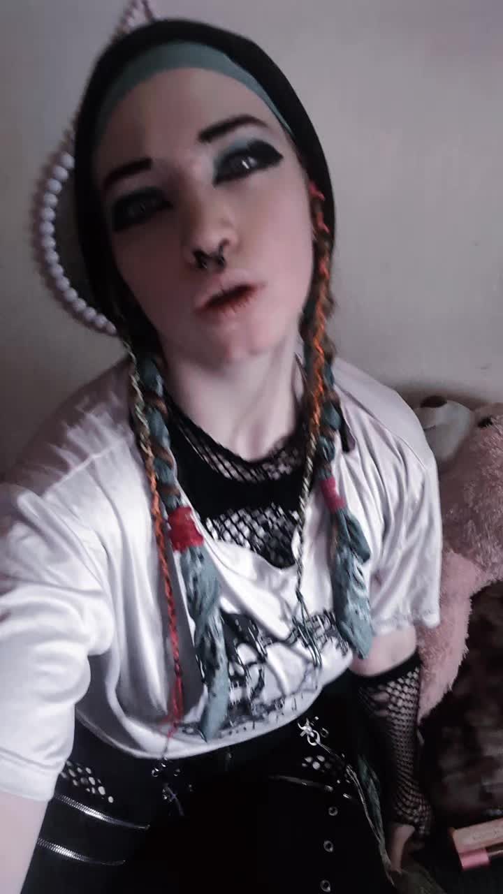 @Love2h8u
