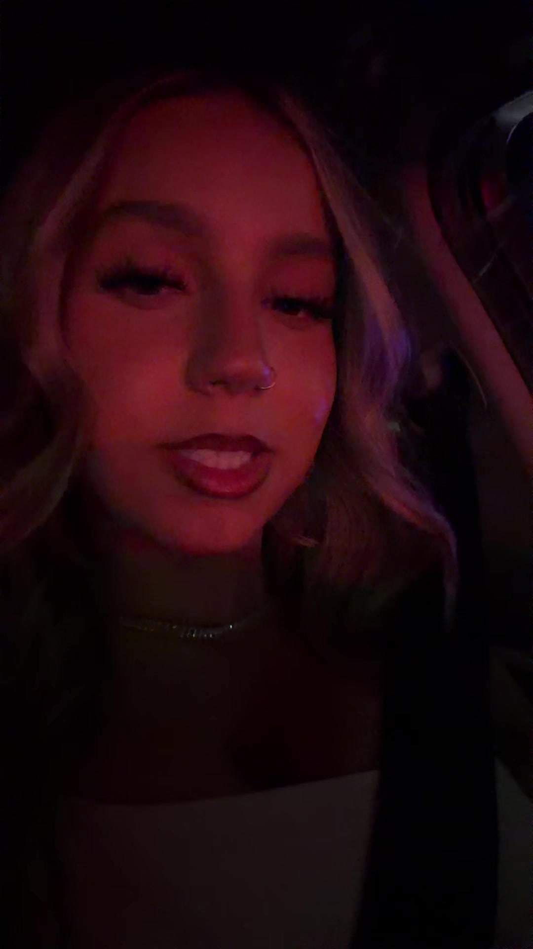 @bella