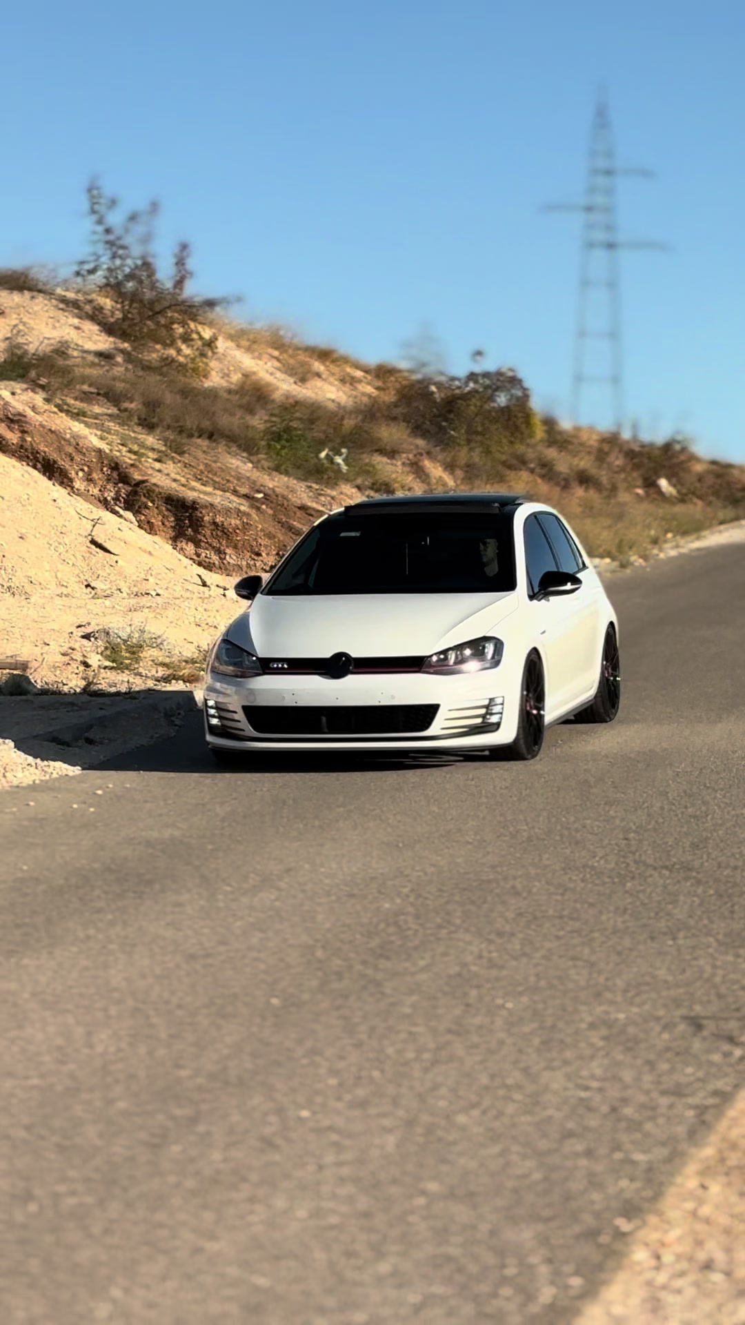 @WHITEGTI